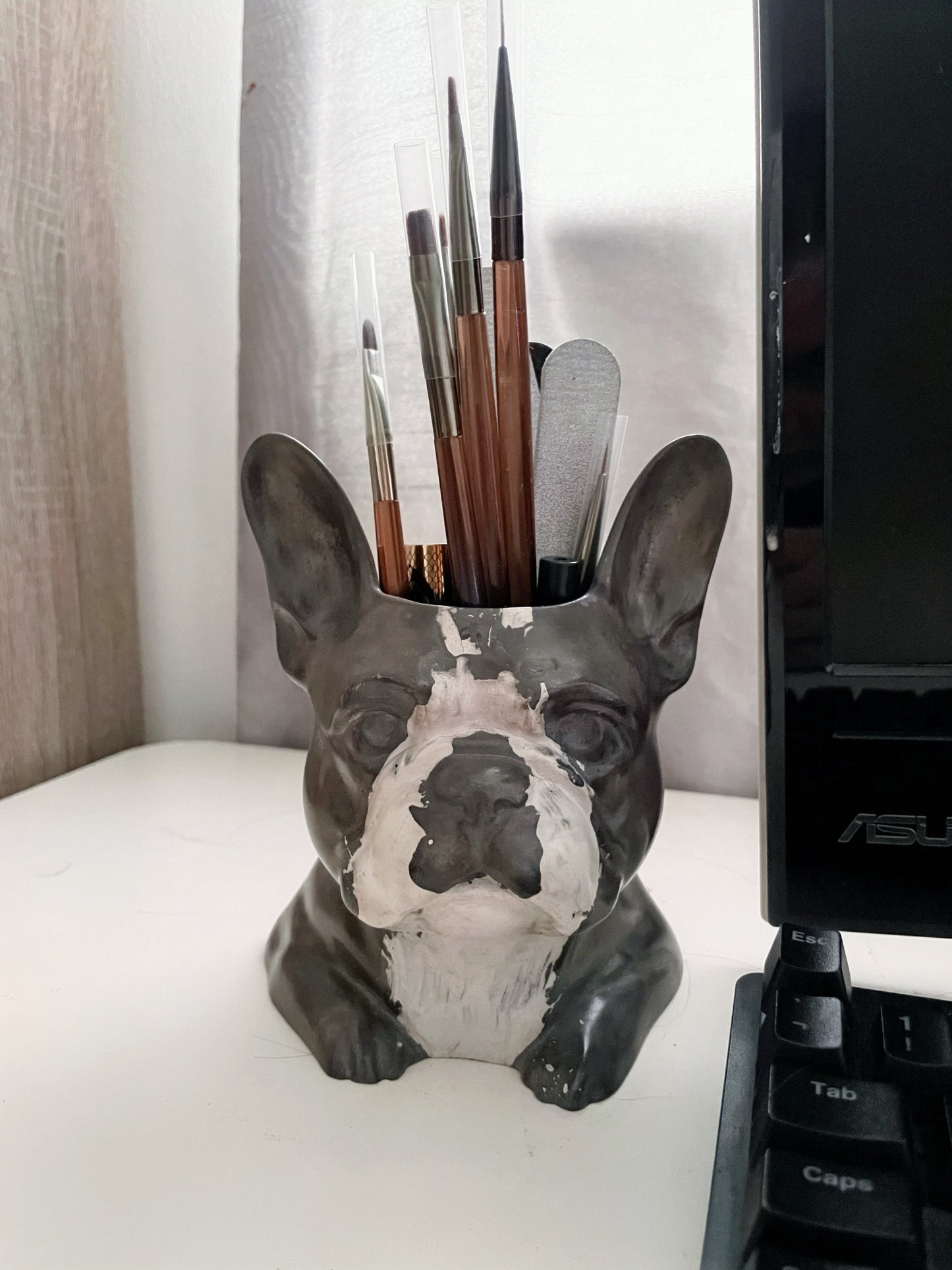 Dog Head Planter – Sculptural Concrete Vase