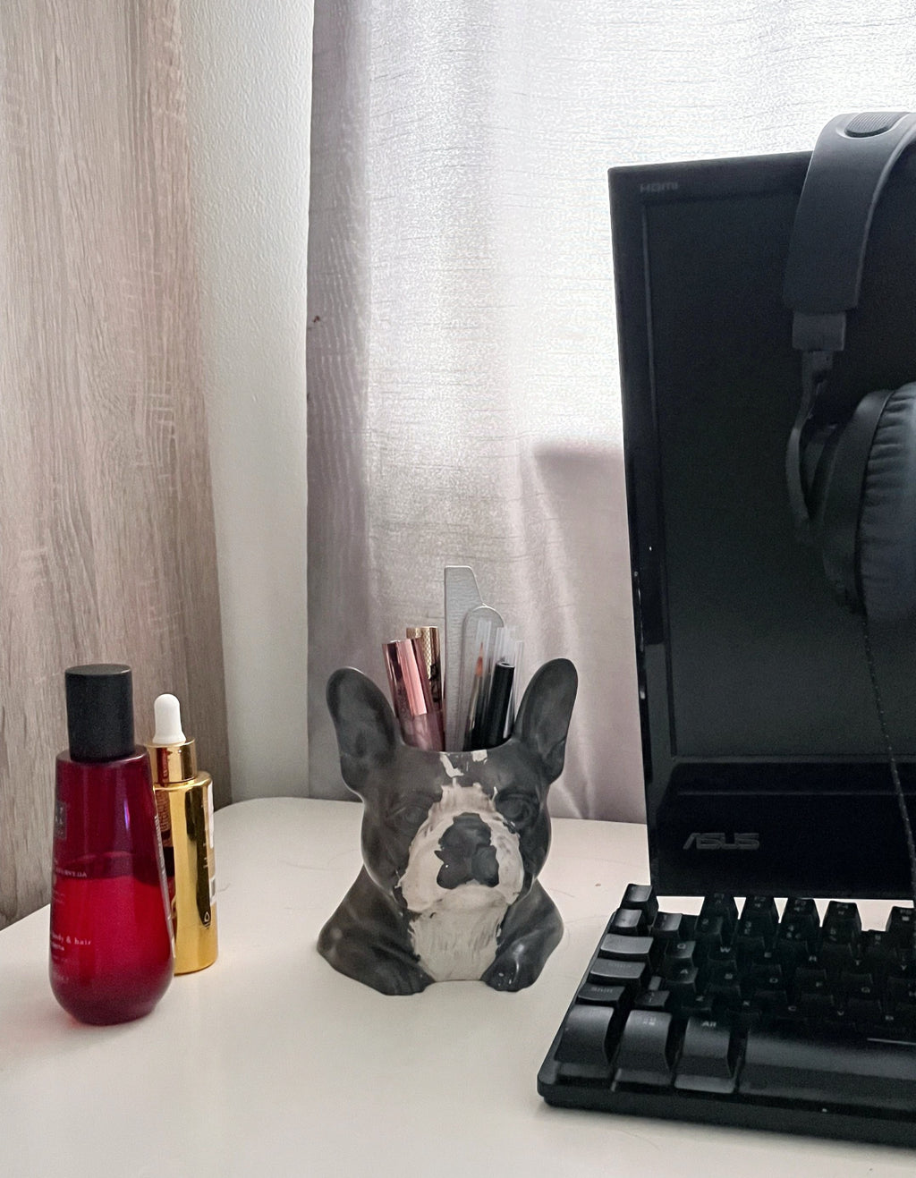 Dog Head Planter – Sculptural Concrete Vase