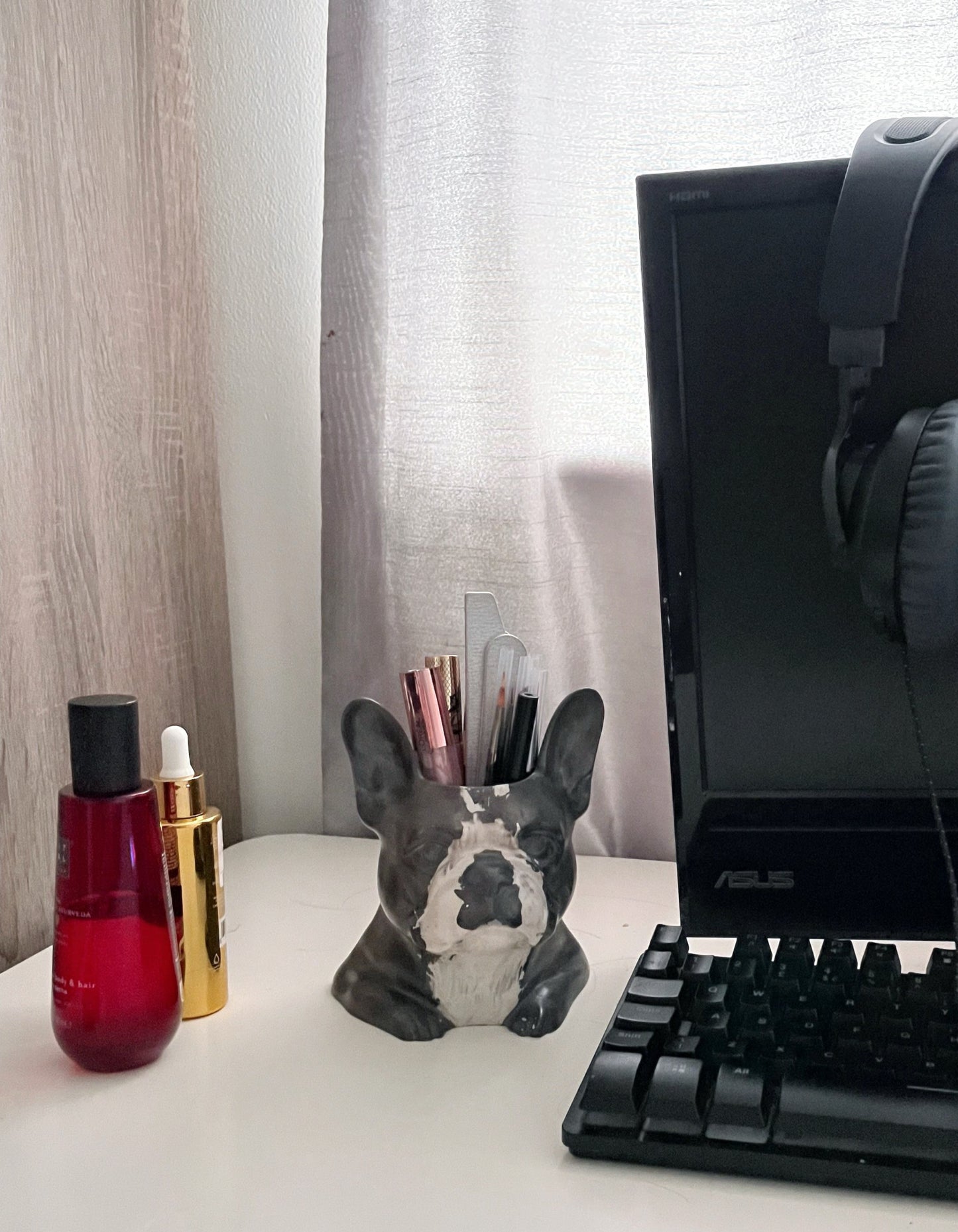 Dog Head Planter – Sculptural Concrete Vase